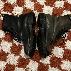 Dr Martens 1460 fur lined boots (bleached)